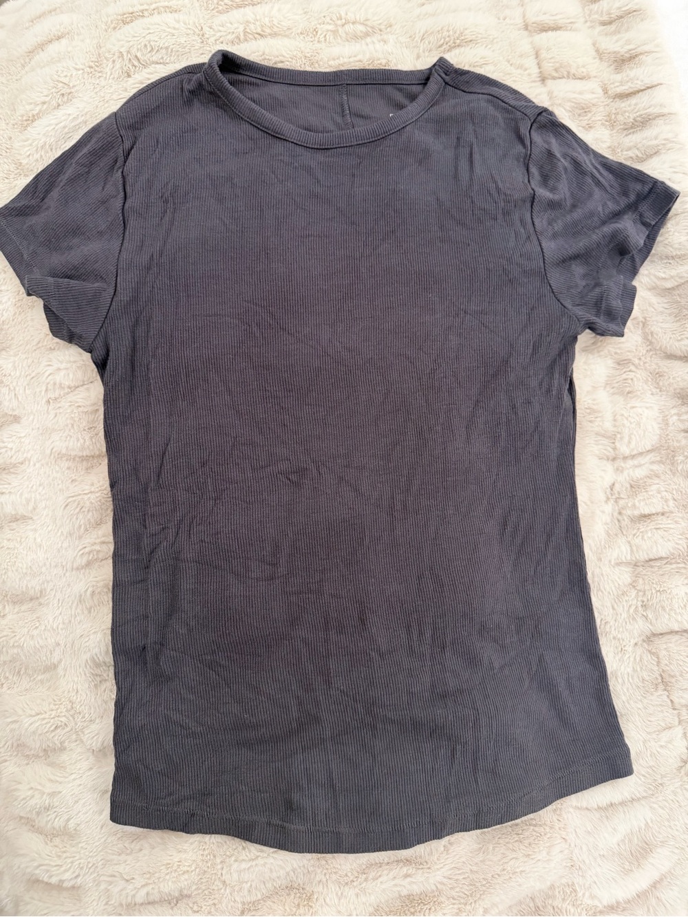 Nuuds slinky rib t shirt size M